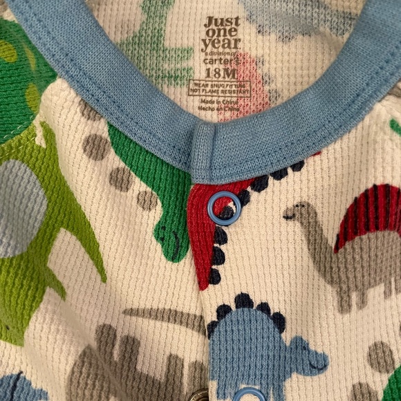 Carter’s 18m onesie pajama. - Picture 2 of 3